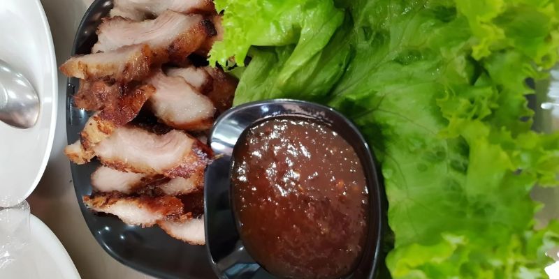 วิธี ทํา หมูสามชั้น ทอด น้ําปลา