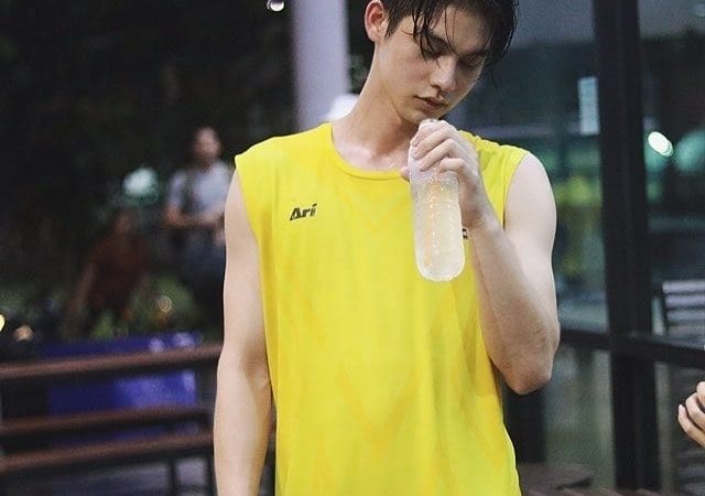 รวมภาพหล่อเซ็กซี่ของ Bright Vachirawit วชิรวิชญ์ ชีวอารี