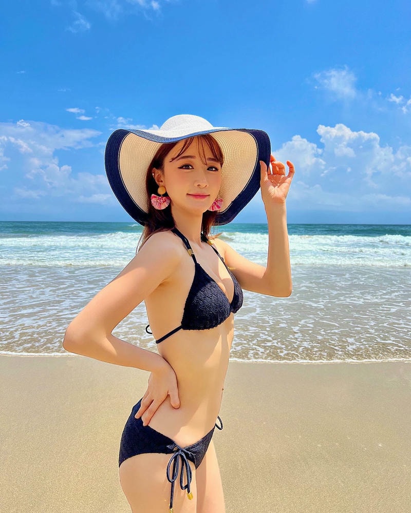 Japanese girls beach photography