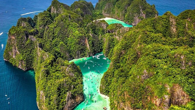 เกาะพีพีเล (Koh Phi Phi Leh Island) สวรรค์แห่งทะเลอันดามัน