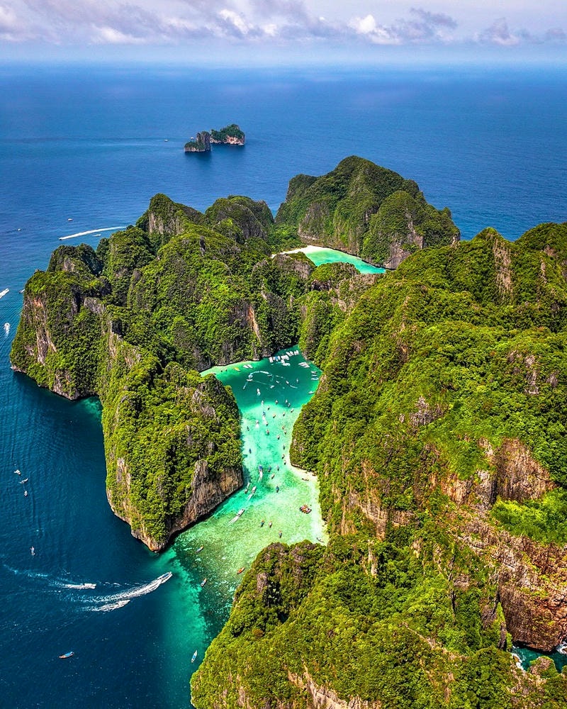 เกาะพีพีเล (Koh Phi Phi Leh Island) สวรรค์แห่งทะเลอันดามัน