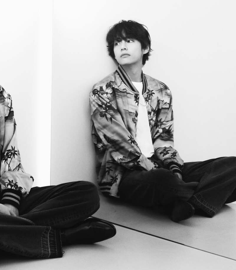 A stunning photo collection of V BTS V showcasing his cool, sexy, edgy, high-fashion, and manwear-inspired style 13