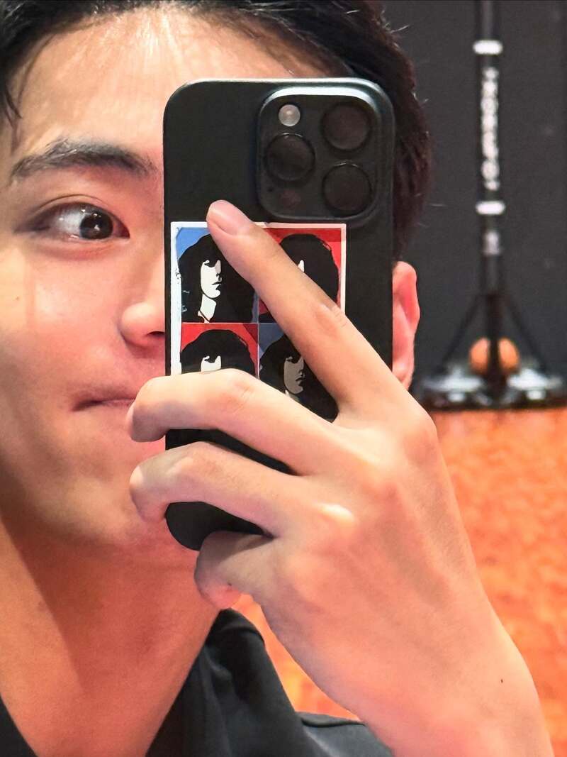A stunning photo collection of V BTS V showcasing his cool, sexy, edgy, high-fashion, and manwear-inspired style 25
