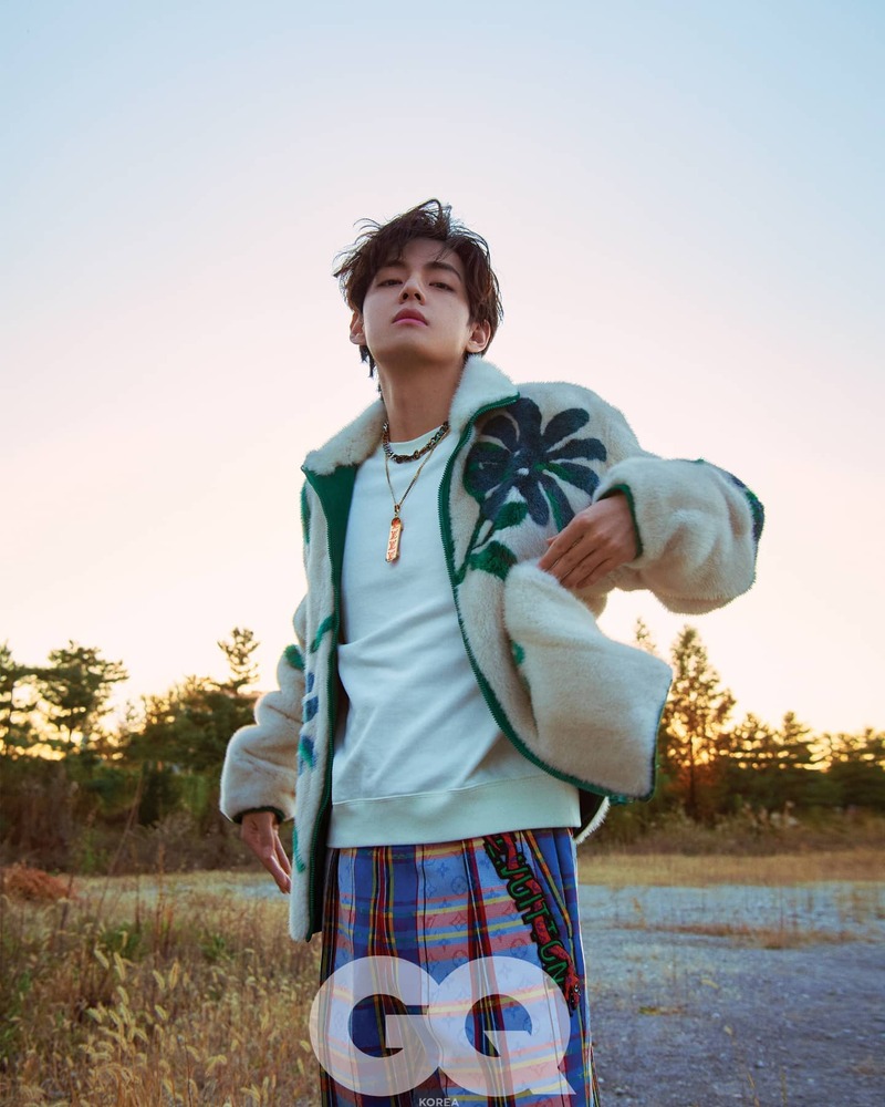 A stunning photo collection of V BTS V showcasing his cool, sexy, edgy, high-fashion, and manwear-inspired style 3