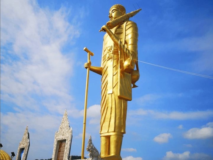 วัดเขาน้อย (Wat Khao Noi) จุดชมวิวเมืองน่านและวัดศักดิ์สิทธิ์