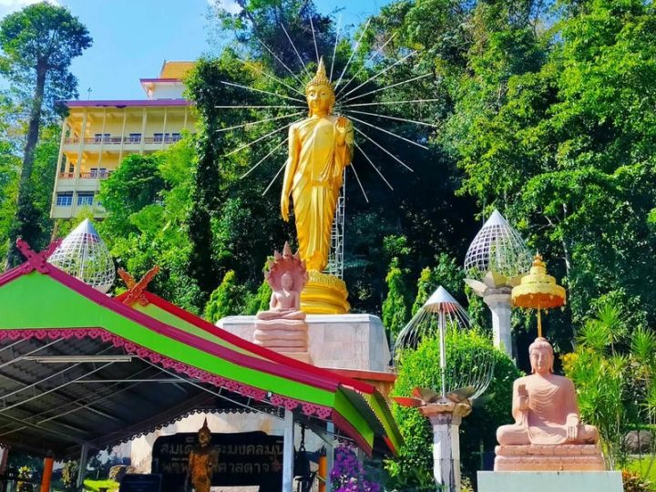 เที่ยว วัดเขาสุกิม (Wat Khao Sukim) จันทบุรี วัดดังวิวสวยสงบ