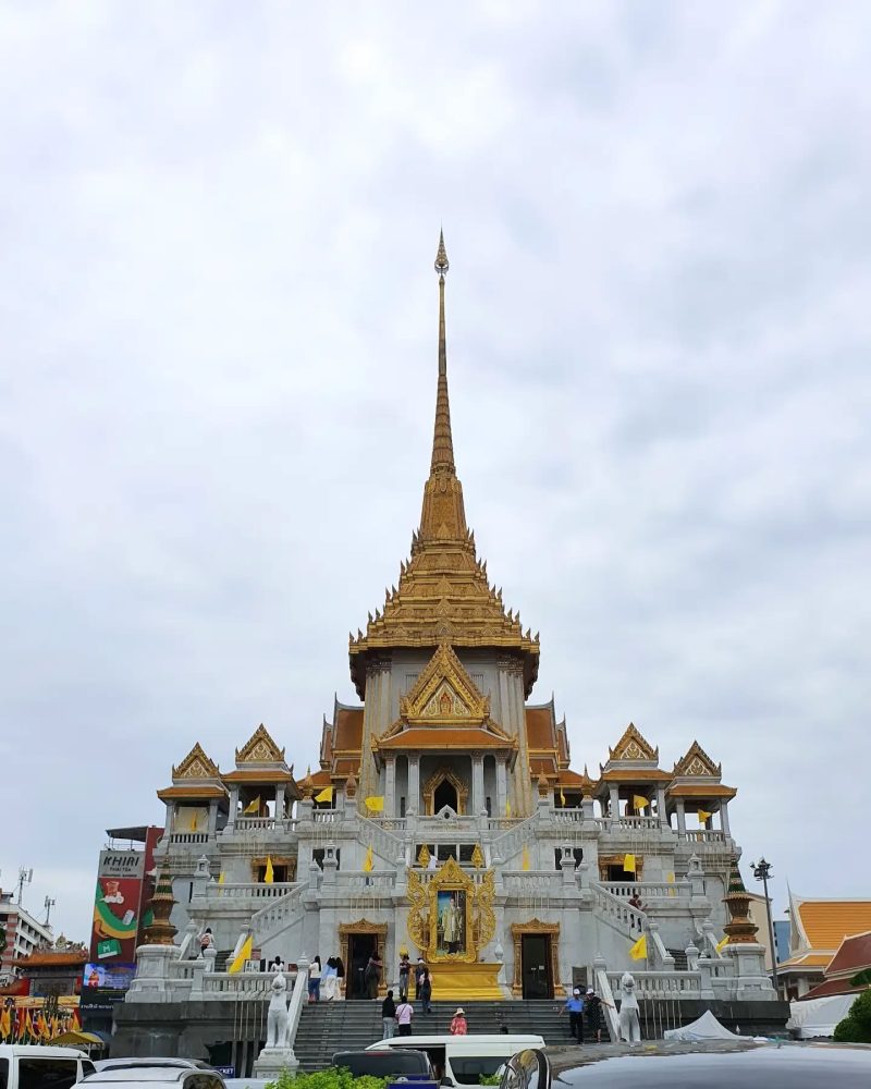 wat traimit temple (1)